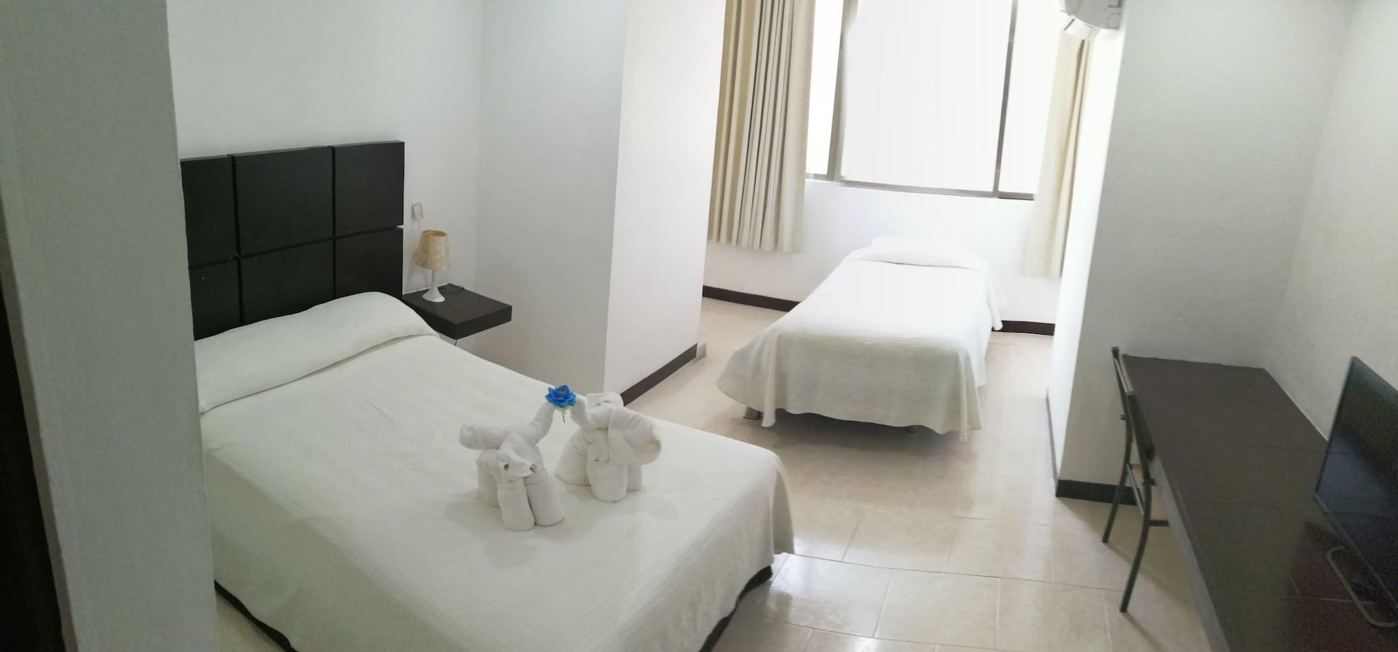 Hotel Plaza Playa Playa del Carmen Bagian luar foto