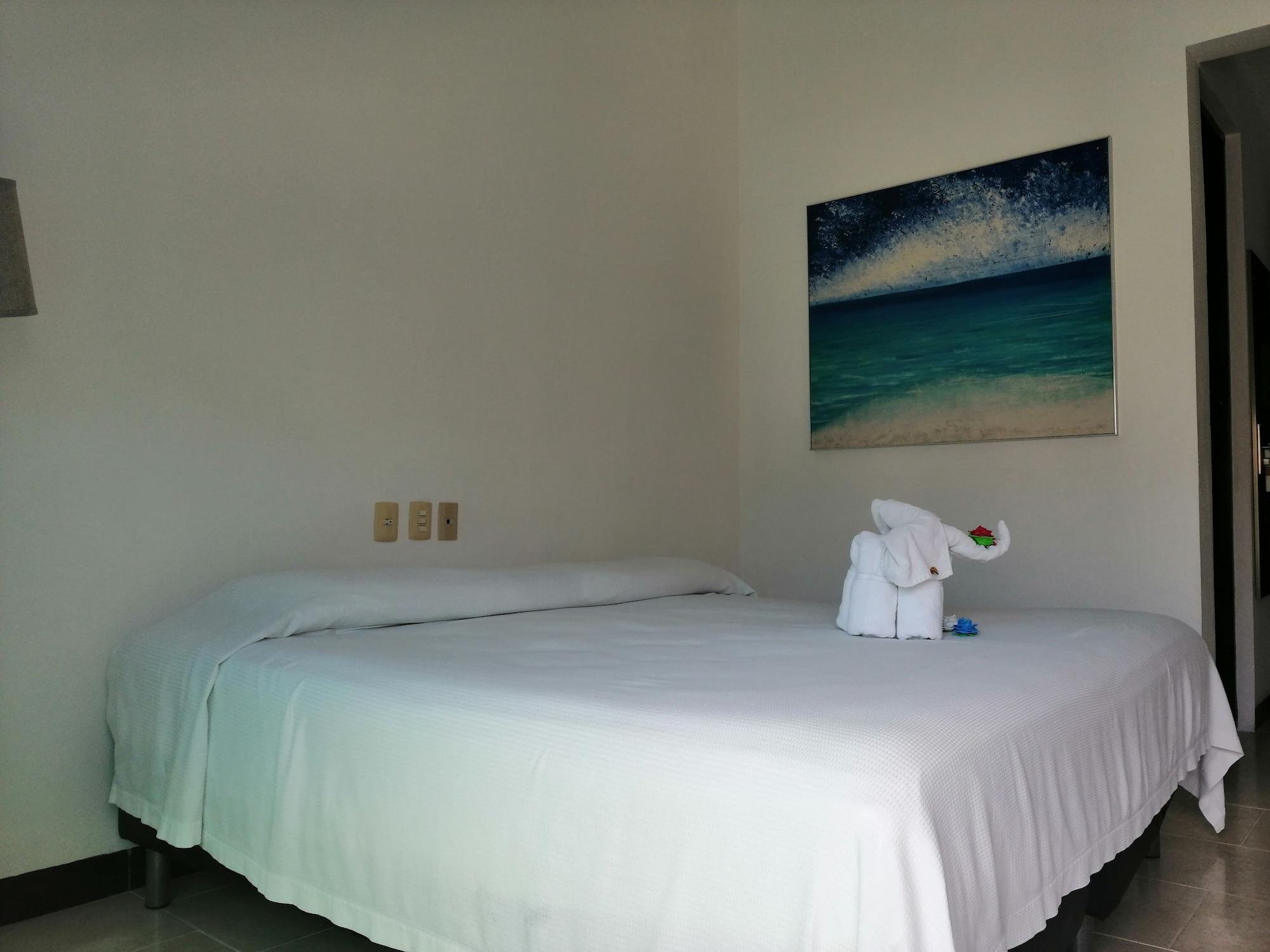 Hotel Plaza Playa Playa del Carmen Bagian luar foto