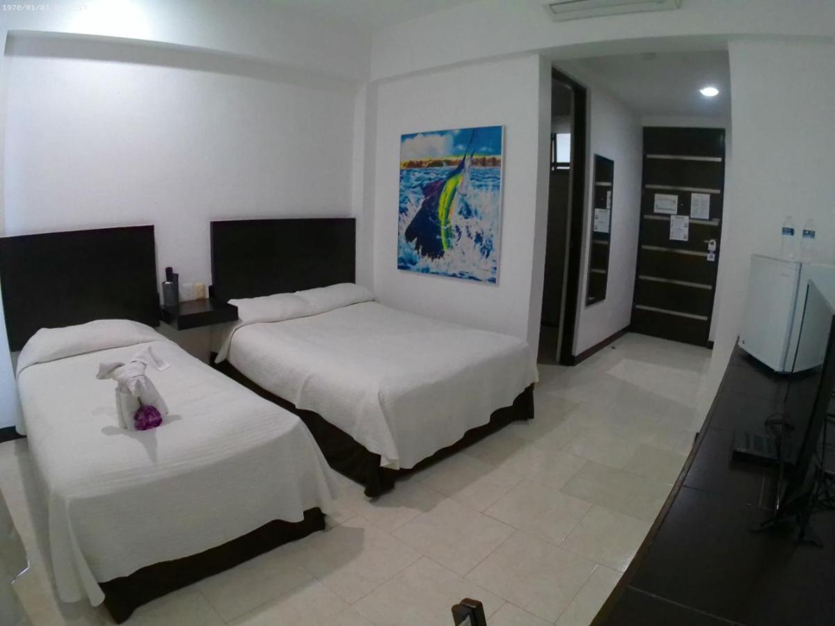 Hotel Plaza Playa Playa del Carmen Bagian luar foto
