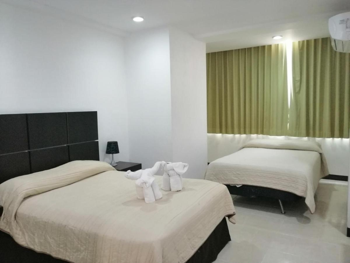 Hotel Plaza Playa Playa del Carmen Bagian luar foto