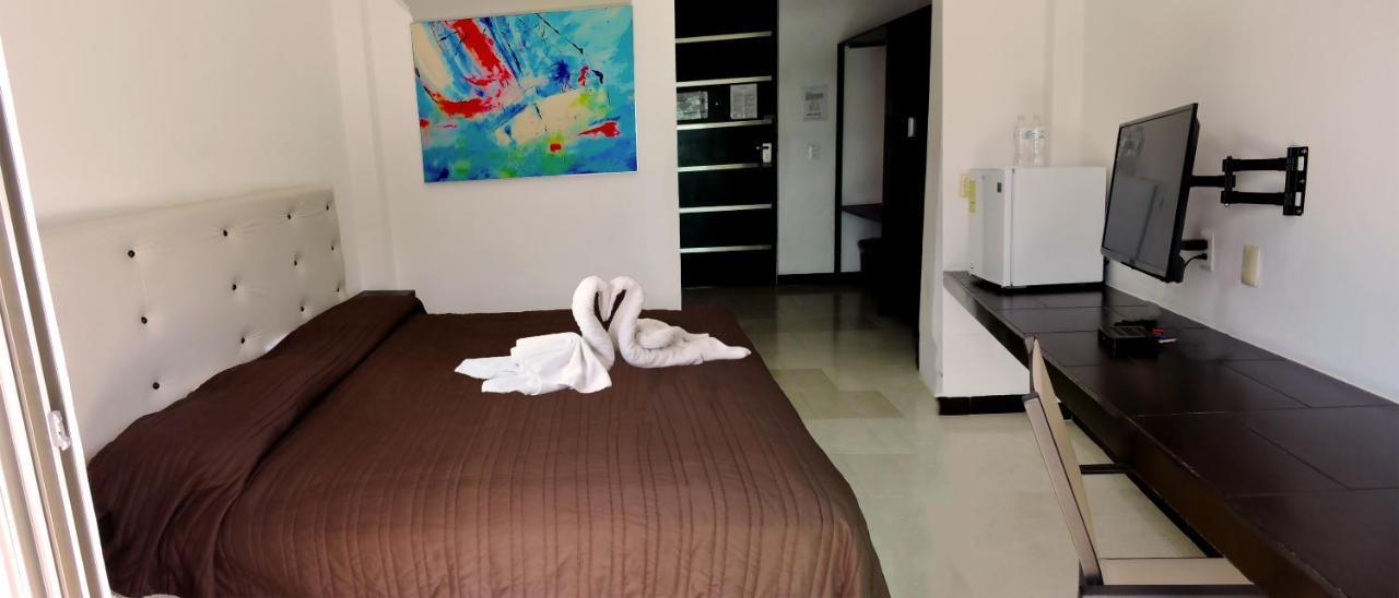 Hotel Plaza Playa Playa del Carmen Bagian luar foto